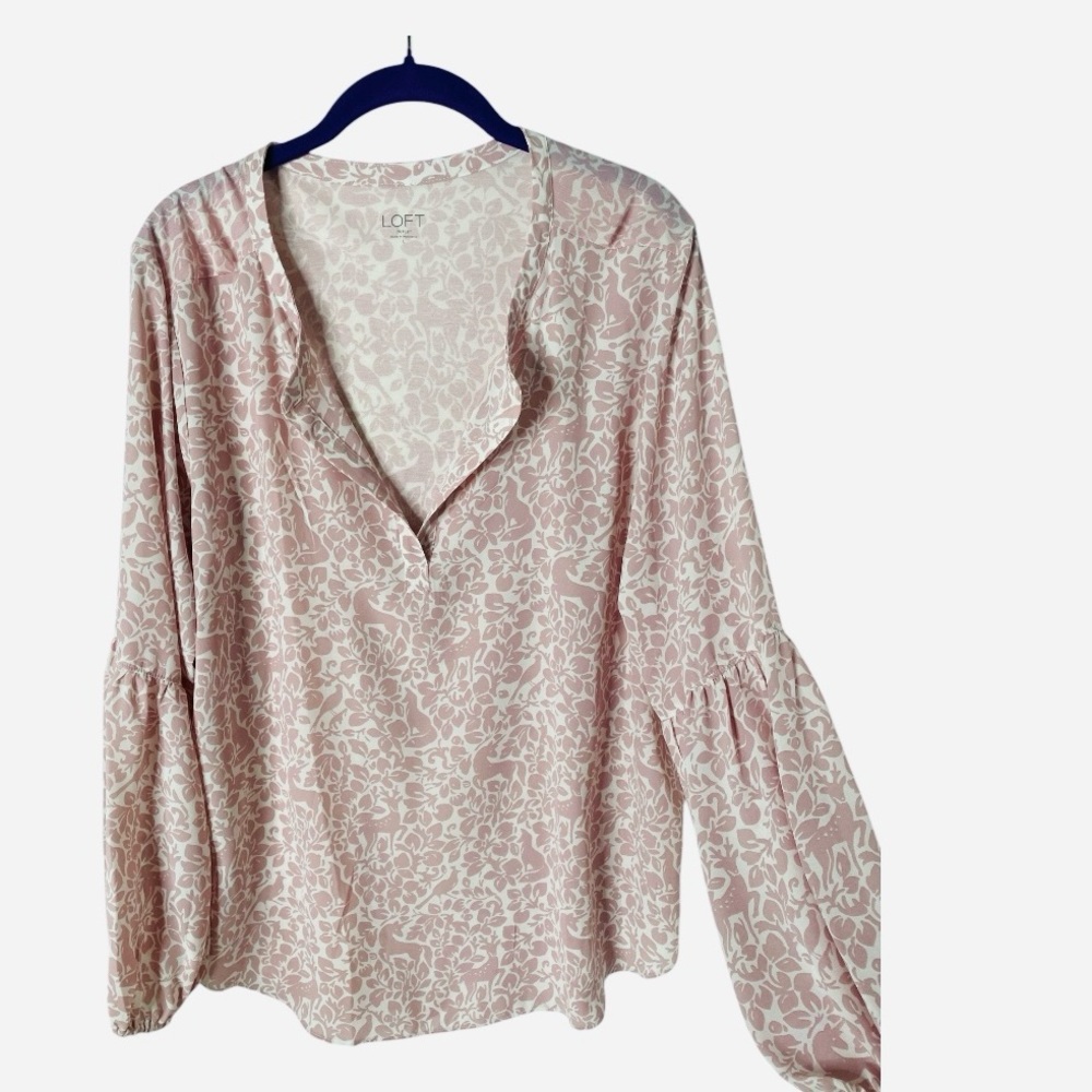 LOFT Women's Pink Floral Animal Print VNeck  Barrel Sleeves Sz L New-with Tags